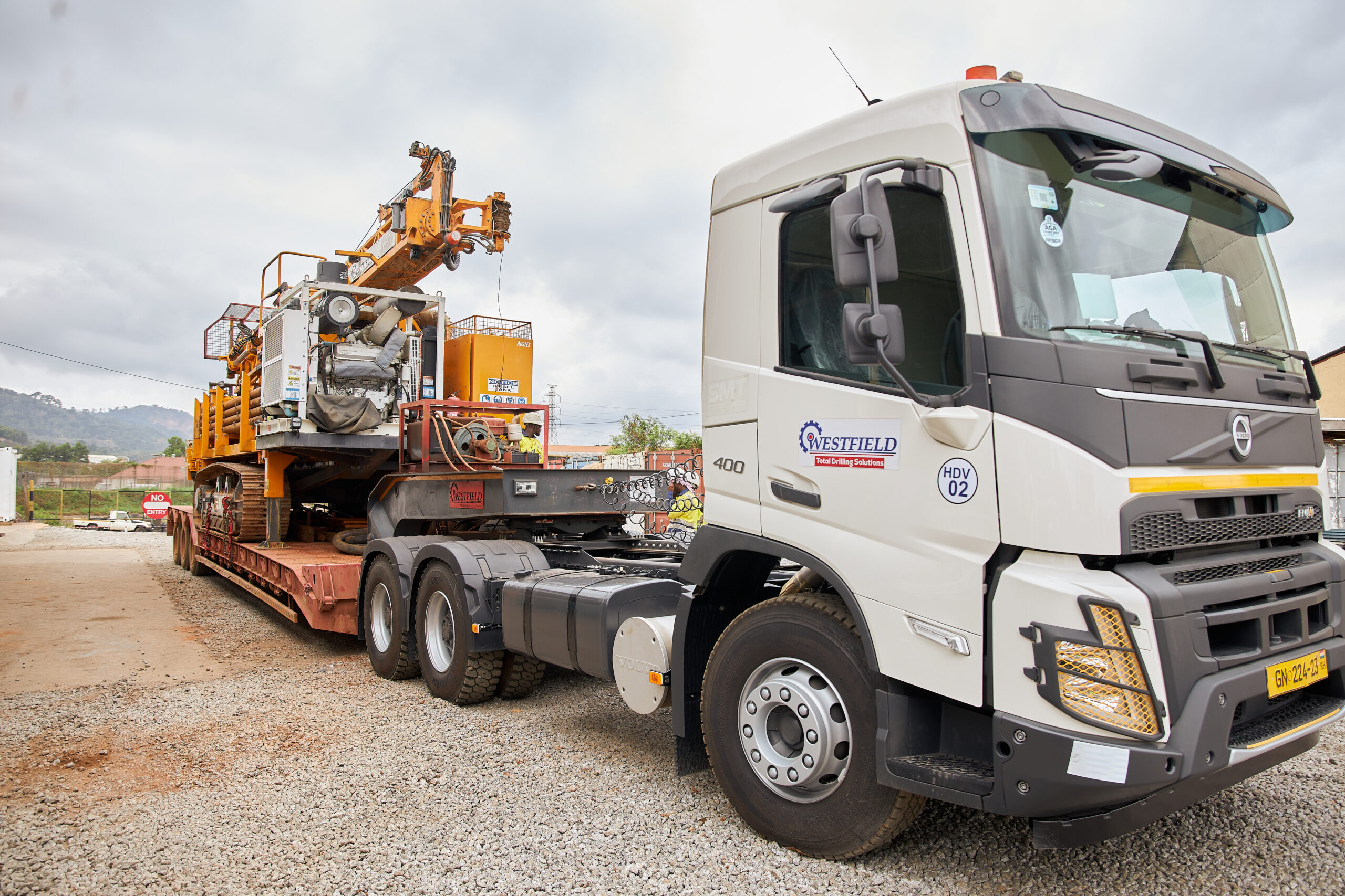 Westfield rig mobilisation